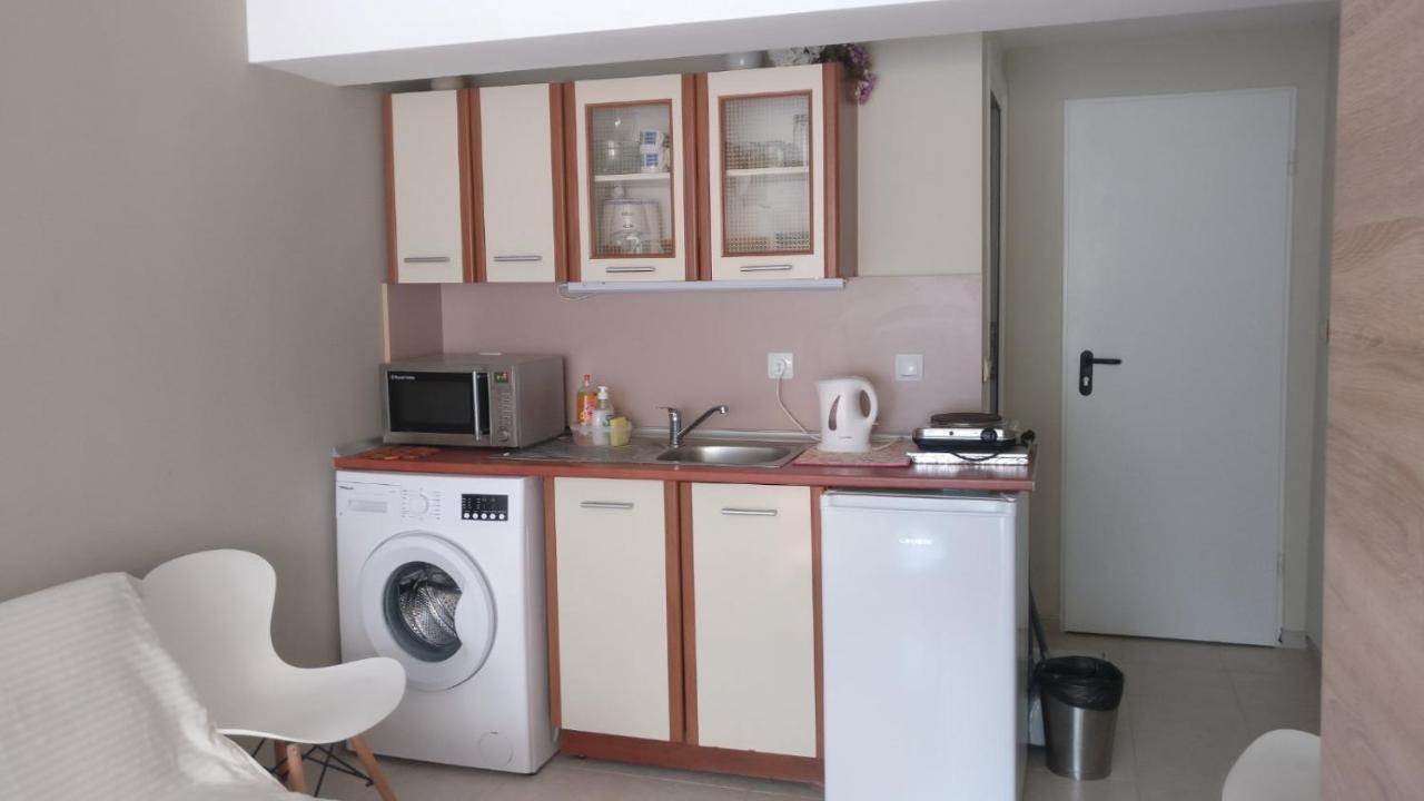 Treti Mart North Apartment Приморско Екстериор снимка